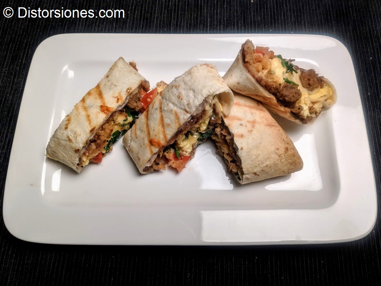 Burritos con salchicha y hash browns – Distorsiones