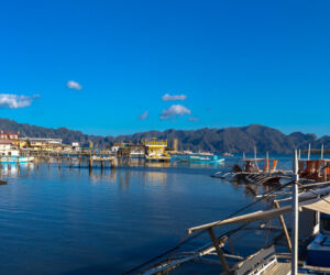 <a href="http://www.distorsiones.com/municipio-de-coron-y-la-isla-de-coron-al-fondo/" title="Municipio de Corón y la isla de Corón al fondo" target="_blank" rel="noopener noreferrer">Municipio de Corón y la isla de Corón al fondo</a>