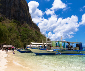 <a href="http://www.distorsiones.com/la-playa-del-almuerzo-en-coron/" title="La playa del almuerzo en Corón" target="_blank" rel="noopener noreferrer">La playa del almuerzo en Corón</a>