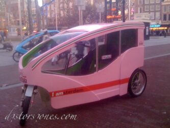 <a href="http://www.distorsiones.com/bici-taxi-del-giro-de-italia/" title="Bici taxi del Giro de Italia" target="_blank" rel="noopener noreferrer">Bici taxi del Giro de Italia</a>