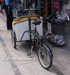 <a href="http://www.distorsiones.com/la-parte-trasera-de-la-bakfiets-danesa/" title="La parte trasera de la bakfiets danesa" target="_blank" rel="noopener noreferrer">La parte trasera de la bakfiets danesa</a>
