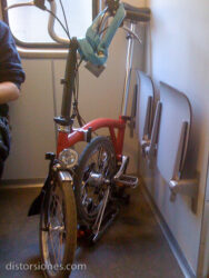<a href="http://www.distorsiones.com/la-realeza-de-las-bicicletas-plegables-la-brompton/" title="La realeza de las bicicletas plegables: la Brompton" target="_blank" rel="noopener noreferrer">La realeza de las bicicletas plegables: la Brompton</a>