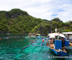 <a href="http://www.distorsiones.com/barcos-junto-al-jardin-de-corales-de-malwawey/" title="Barcos junto al jardín de Corales de Malwawey" target="_blank" rel="noopener noreferrer">Barcos junto al jardín de Corales de Malwawey</a>