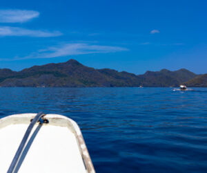 <a href="https://www.distorsiones.com/monton-de-islas-e-islotes/" title="Montón de islas e islotes" target="_blank" rel="noopener noreferrer">Montón de islas e islotes</a>