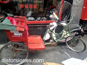 <a href="http://www.distorsiones.com/bici-taxi-prehistorico/" title="Bici taxi prehistórico">Bici taxi prehistórico</a>