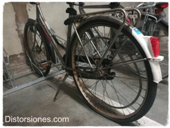 <a href="http://www.distorsiones.com/la-bici-que-dono-sus-ruedas/" title="La bici que donó sus ruedas">La bici que donó sus ruedas</a>