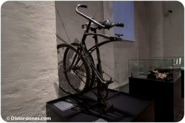 <a href="http://www.distorsiones.com/bicicleta-plegable-ancestral/" title="Bicicleta plegable ancestral">Bicicleta plegable ancestral</a>