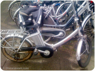 <a href="http://www.distorsiones.com/bicicleta-plegable-eco-traveller/" title="Bicicleta plegable Eco Traveller">Bicicleta plegable Eco Traveller</a>