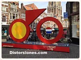 <a href="http://www.distorsiones.com/la-bicicleta-simbolo-del-paso-del-tour-de-francia-por-utrecht/" title="La bicicleta símbolo del paso del tour de Francia por Utrecht">La bicicleta símbolo del paso del tour de Francia por Utrecht</a>