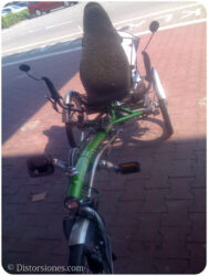 <a href="http://www.distorsiones.com/triciclo/" title="Triciclo">Triciclo</a>