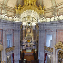 <a href="https://www.distorsiones.com/interior-de-la-igreja-dos-clerigos/" title="Interior de la Igreja dos Clérigos" target="_blank" rel="noopener noreferrer">Interior de la Igreja dos Clérigos</a>