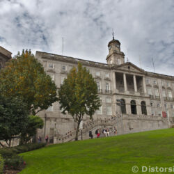 <a href="https://www.distorsiones.com/palacio-da-bolsa/" title="Palácio da Bolsa" target="_blank" rel="noopener noreferrer">Palácio da Bolsa</a>