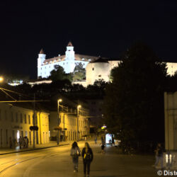 <a href="https://www.distorsiones.com/el-castillo-de-bratislava-de-noche/" title="El castillo de Bratislava de noche" target="_blank" rel="noopener">El castillo de Bratislava de noche</a>