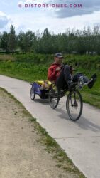 <a href="https://www.distorsiones.com/bicicleta-ligfiets-con-remolque-y-perro/" title="Bicicleta ligfiets con remolque y perro" target="_blank" rel="noopener">Bicicleta ligfiets con remolque y perro</a>