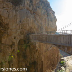 <a href="https://www.distorsiones.com/ese-puente-a-ninguna-parte/" title="Ese puente a ninguna parte" target="_blank" rel="noopener">Ese puente a ninguna parte</a>