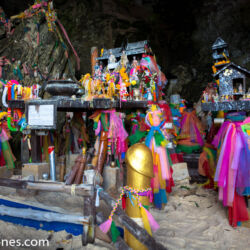 <a href="https://www.distorsiones.com/los-falos-de-la-princesa-phra-nang/" title="Los falos de la princesa Phra Nang" target="_blank" rel="noopener">Los falos de la princesa Phra Nang</a>