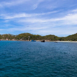 <a href="https://www.distorsiones.com/la-costa-del-sureste-de-koh-tao/" title="La costa del sureste de Koh Tao" target="_blank" rel="noopener">La costa del sureste de Koh Tao</a>