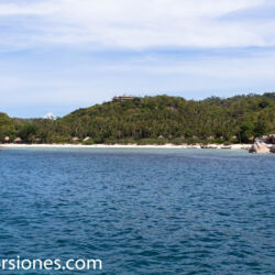 <a href="https://www.distorsiones.com/la-playa-en-la-bahia-del-tiburon/" title="La playa en la bahía del Tiburón" target="_blank" rel="noopener">La playa en la bahía del Tiburón</a>