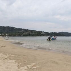 <a href="https://www.distorsiones.com/y-una-ultima-vista-de-la-playa-de-patong/" title="Y una última vista de la playa de Patong" target="_blank" rel="noopener">Y una última vista de la playa de Patong</a>