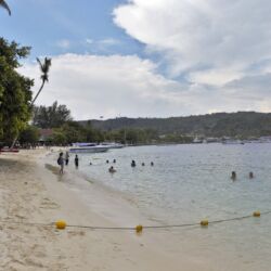 <a href="https://www.distorsiones.com/el-otro-lado-de-la-playa-de-ton-sai/" title="El otro lado de la playa de Ton Sai" target="_blank" rel="noopener">El otro lado de la playa de Ton Sai</a>
