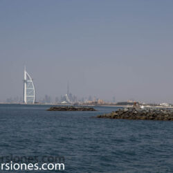 <a href="https://www.distorsiones.com/el-burj-al-arab-y-al-fondo-el-burj-khalifa/" title="El Burj Al Arab y al fondo el Burj Khalifa" target="_blank" rel="noopener">El Burj Al Arab y al fondo el Burj Khalifa</a>