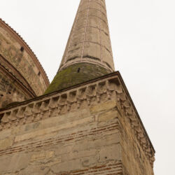 <a href="https://www.distorsiones.com/el-minarete-de-la-rotonda-de-galeiro/" title="El minarete de la Rotonda de Galeiro" target="_blank" rel="noopener">El minarete de la Rotonda de Galeiro</a>