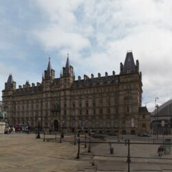 <a href="https://www.distorsiones.com/el-hotel-north-western-y-la-estacion-de-liverpool-lime-street/" title="El hotel North Western y la estación de Liverpool Lime Street" target="_blank" rel="noopener">El hotel North Western y la estación de Liverpool Lime Street</a>