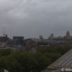 <a href="https://www.distorsiones.com/otra-vista-de-liverpool-desde-la-azotea-del-world-museum/" title="Otra vista de Liverpool desde la azotea del World Museum" target="_blank" rel="noopener">Otra vista de Liverpool desde la azotea del World Museum</a>